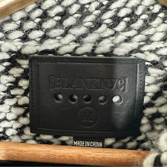 BLANK NYC Marled Boucle Asymmetrical Zip Wool Blend Jacket Size Medium - Picture 7 of 11